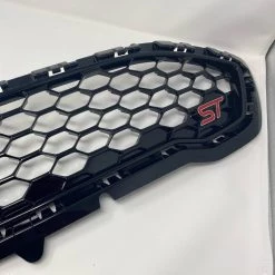 Paintmodz Proform Ltd New Front Radiator Grille - Genuine Ford Mk8 Fiesta ST (Painted)
