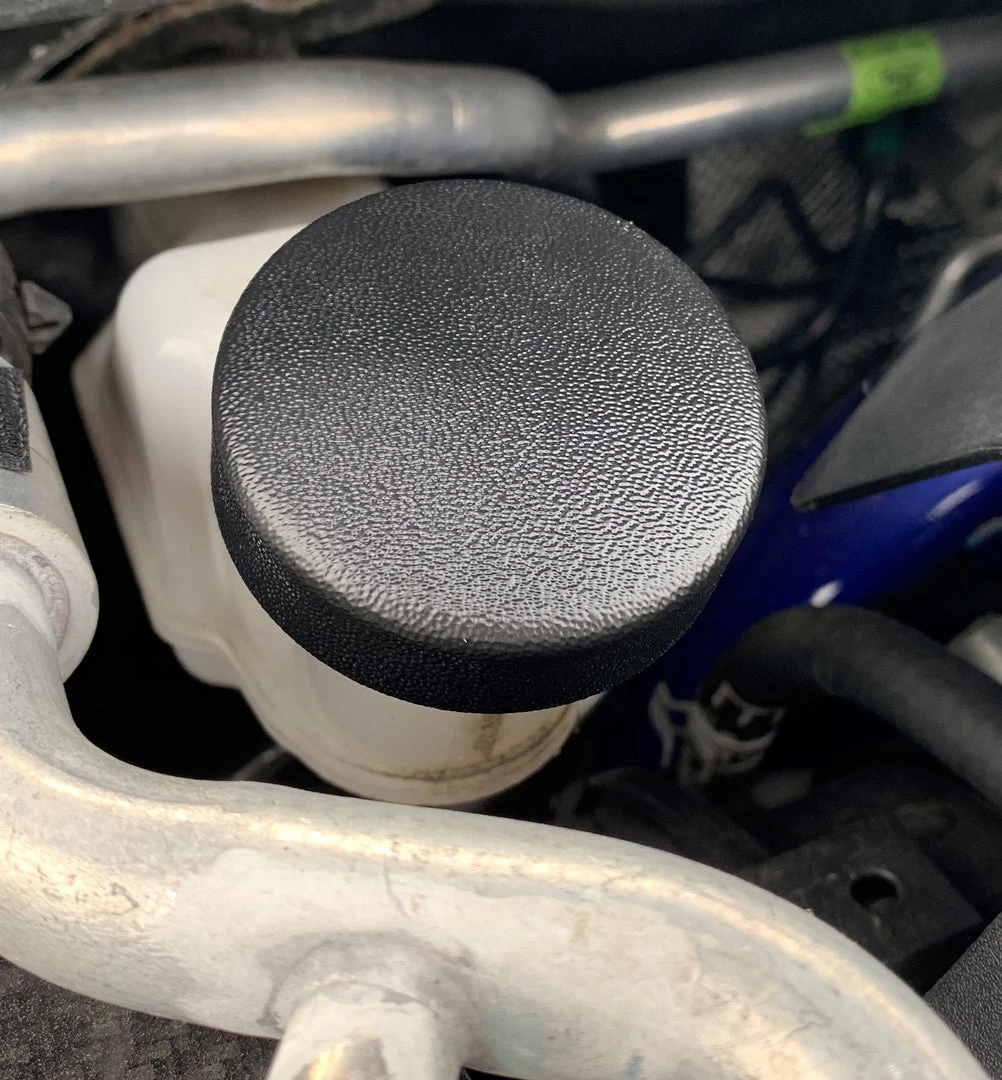 Proform Brake Fluid Reservoir Cap Cover (various Colours) - Mk6/7/8 Ford Fiesta / Mk2/3/4 Ford Focus 6 Proform Brake Fluid Reservoir Cap Cover (various Colours) - Mk6/7/8 Ford Fiesta / Mk2/3/4 Ford Focus