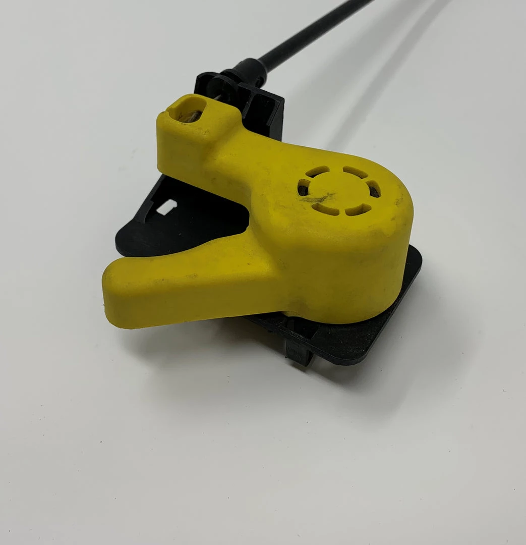 Paintmodz Proform Ltd Proform Bonnet Catch Cover (various Colours) - MK3 / 3.5 Focus & Mk2 Puma Ford Focus 4 Paintmodz Proform Ltd Proform Bonnet Catch Cover (various Colours) - MK3 / 3.5 Focus & Mk2 Puma Ford Focus