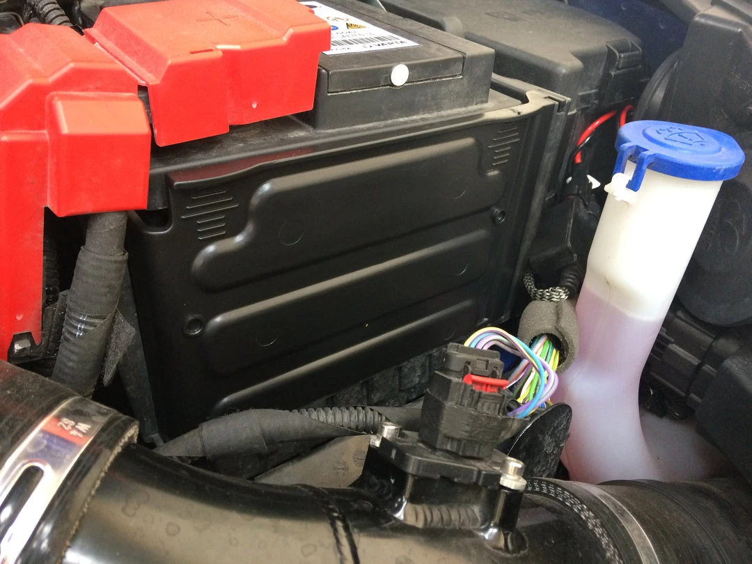 Paintmodz Proform Battery Front Panel - Mk7/7.5/8 Ford Fiesta Genuine OEM Parts 4 Paintmodz Proform Battery Front Panel - Mk7/7.5/8 Ford Fiesta Genuine OEM Parts