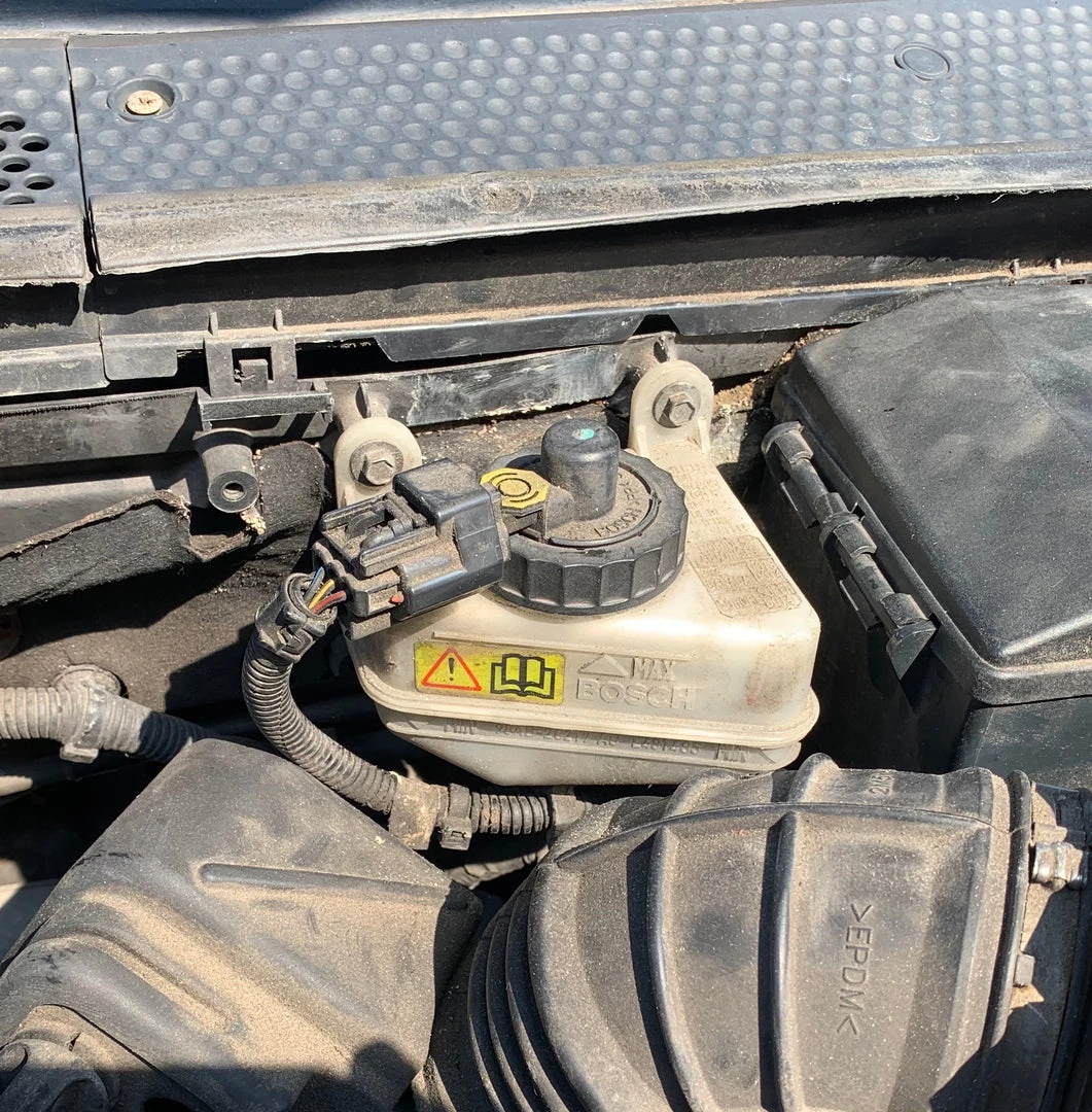 Paintmodz Proform Ltd Proform Brake Reservoir Cover (various Colours) - Ford Focus Mk1 2 Paintmodz Proform Ltd Proform Brake Reservoir Cover (various Colours) - Ford Focus Mk1