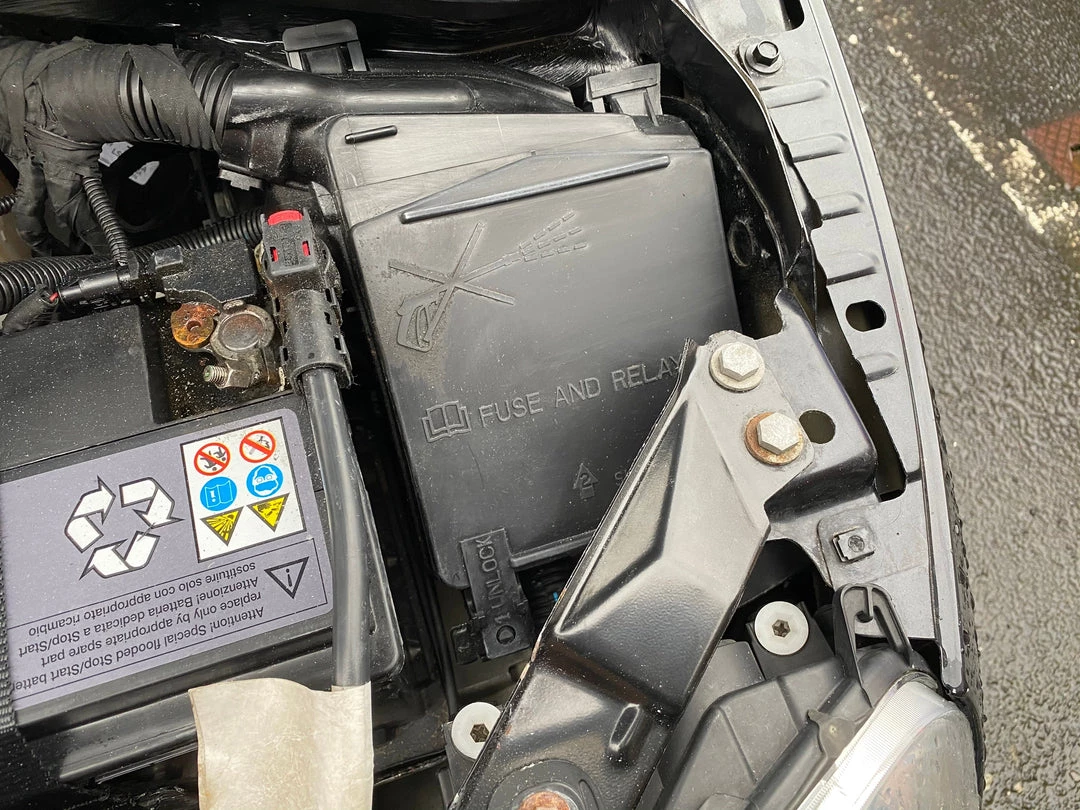 Proform Fuse Box Cover (various Colours) - Mk2 KA Ford KA Mk2 4 Proform Fuse Box Cover (various Colours) - Mk2 KA Ford KA Mk2